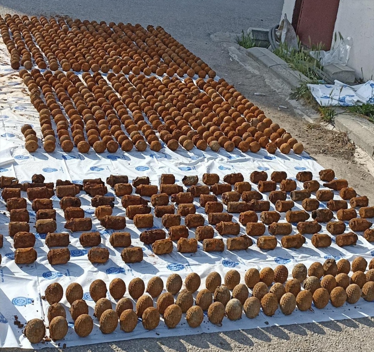 Balıkesir'de bulunan özelliğini kaybetmiş el bombalarının incelemesi tamamlandı