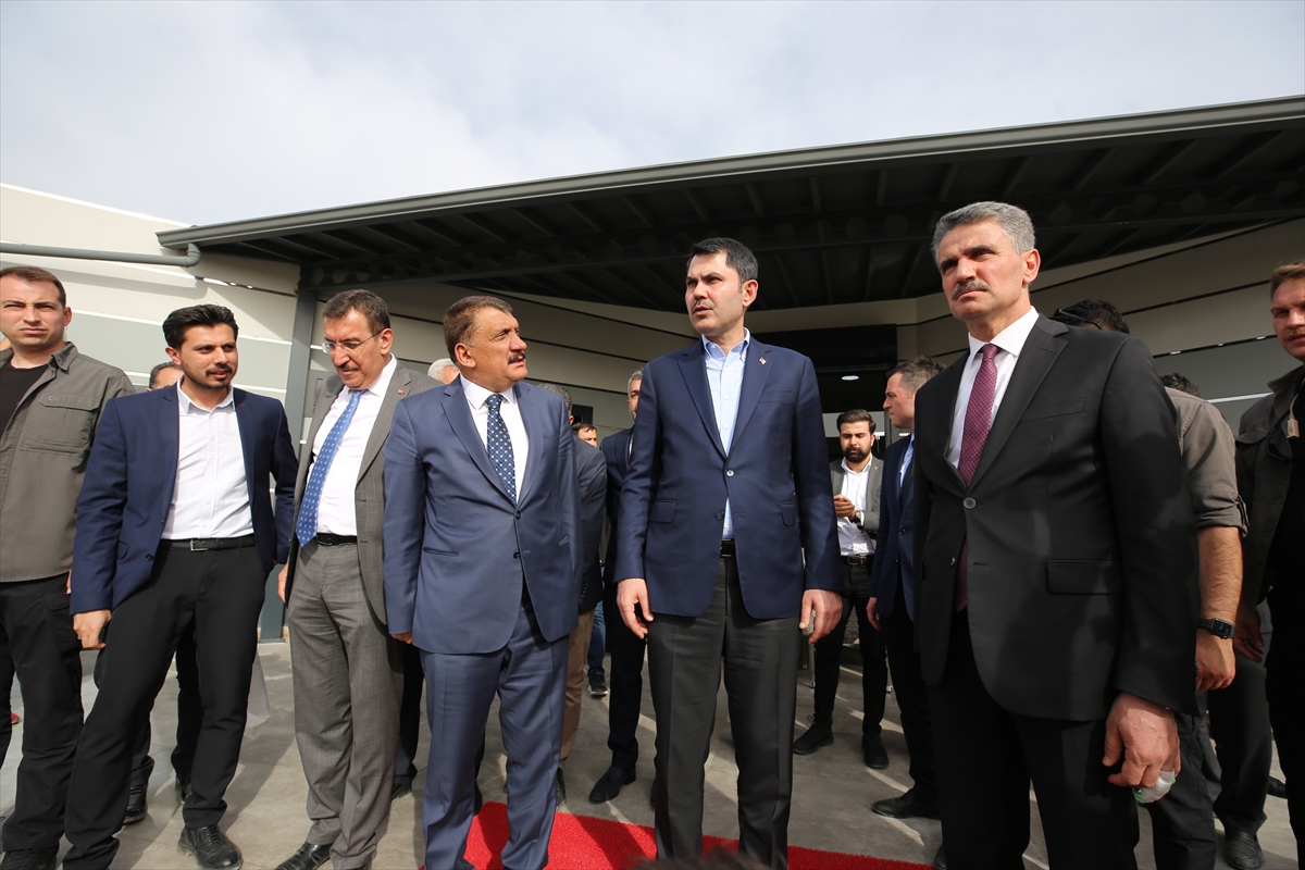 Bakan Murat Kurum, Malatya'da ziyaretlerde bulundu