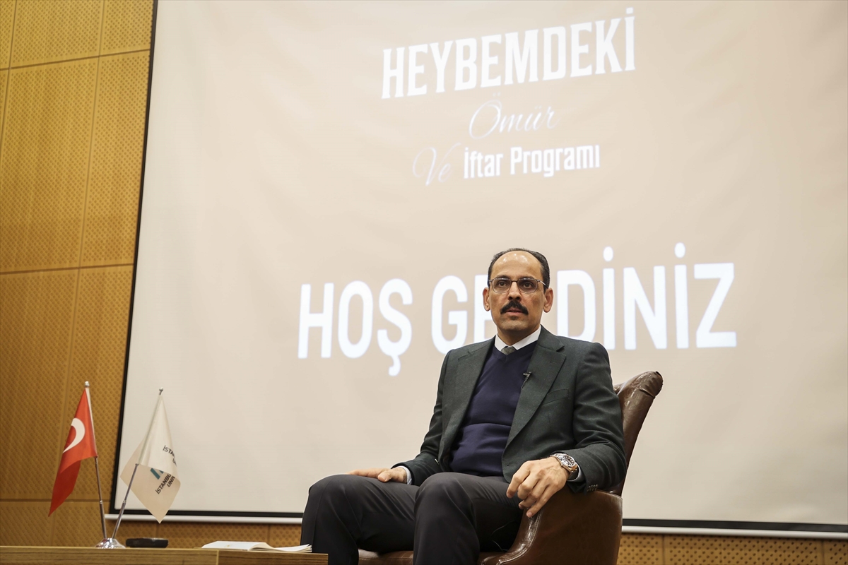 Cumhurbaşkanlığı Sözcüsü Kalın “Heybemdeki Ömür” iftar programında gençlerle buluştu: