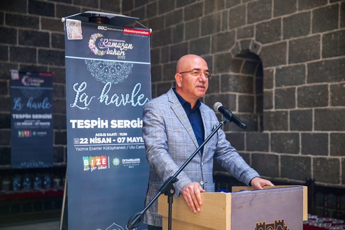 Diyarbakır'da Osmanlı ve Mevlevi motifleriyle bezenmiş tespihler sergileniyor