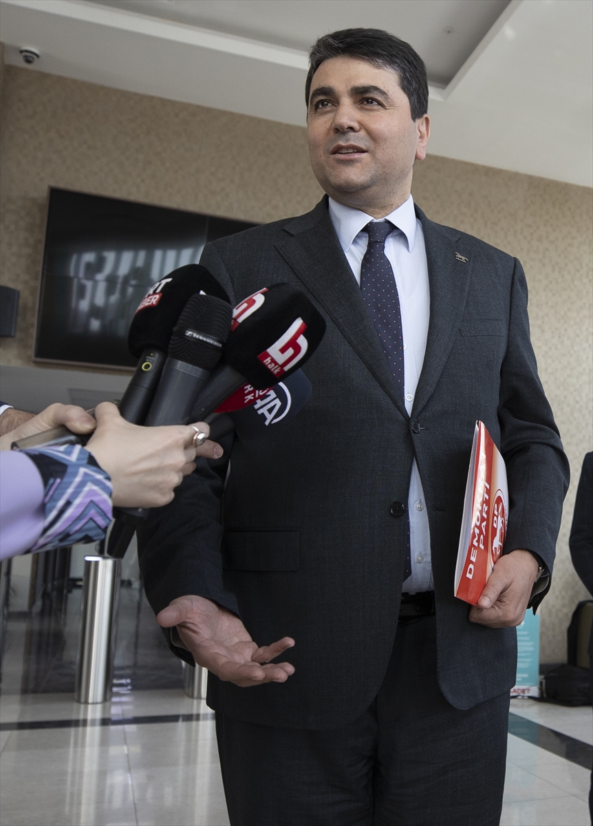 DP Genel Başkanı Uysal, Saadet Partisi Genel Başkanı Karamollaoğlu'nu ziyaret etti