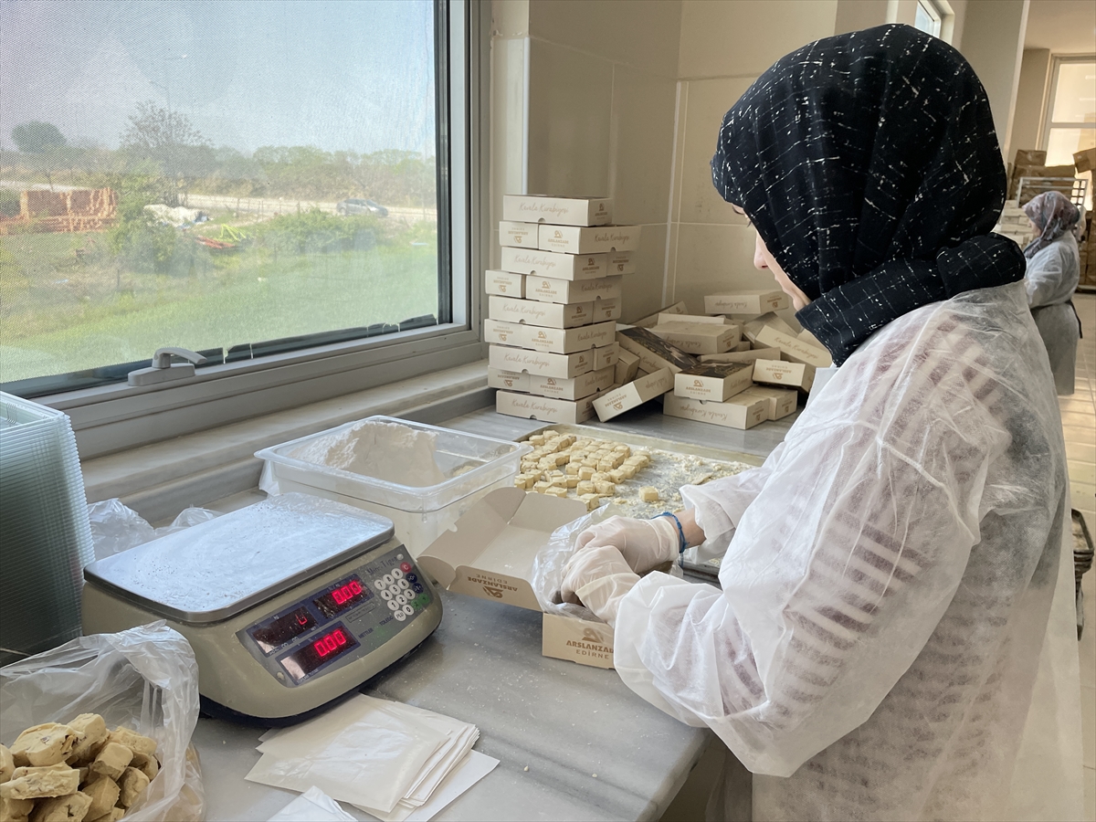 Edirne'de padişahların misafirlerine ikram ettiği tatlılar bayram için hazırlanıyor