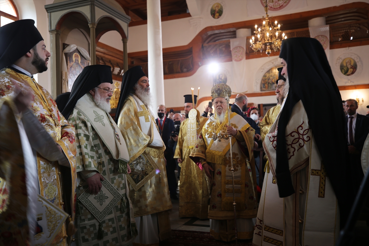 Fener Rum Patriği Bartholomeos Edirne'de ayin yönetti