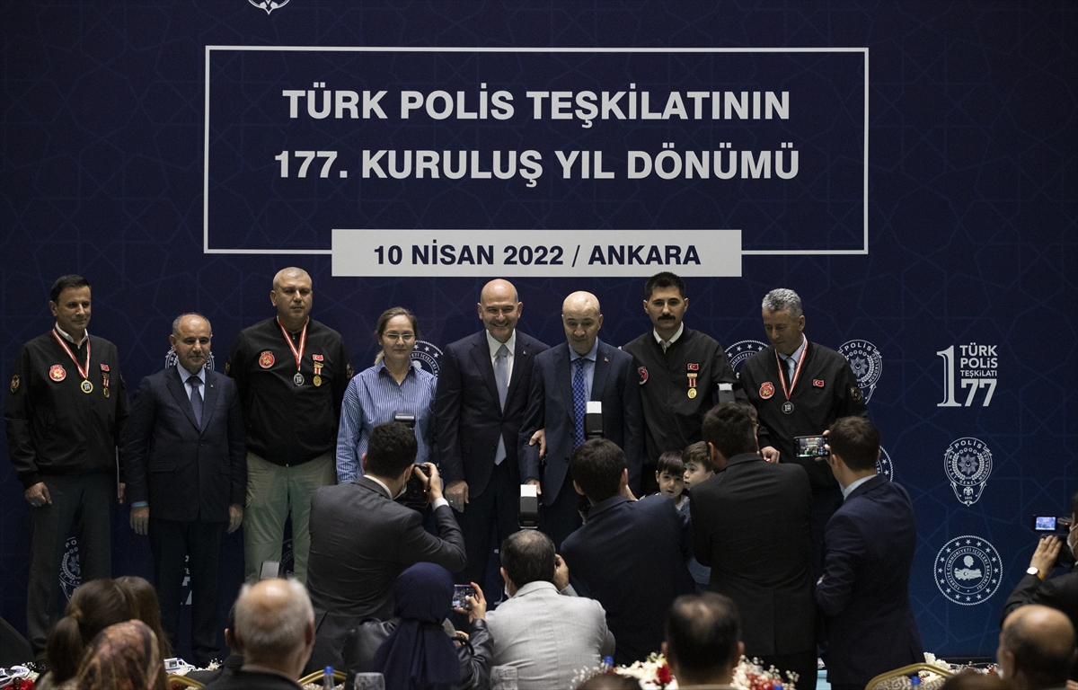 İçişleri Bakanı Soylu emniyet mensuplarıyla iftarda bir araya geldi:
