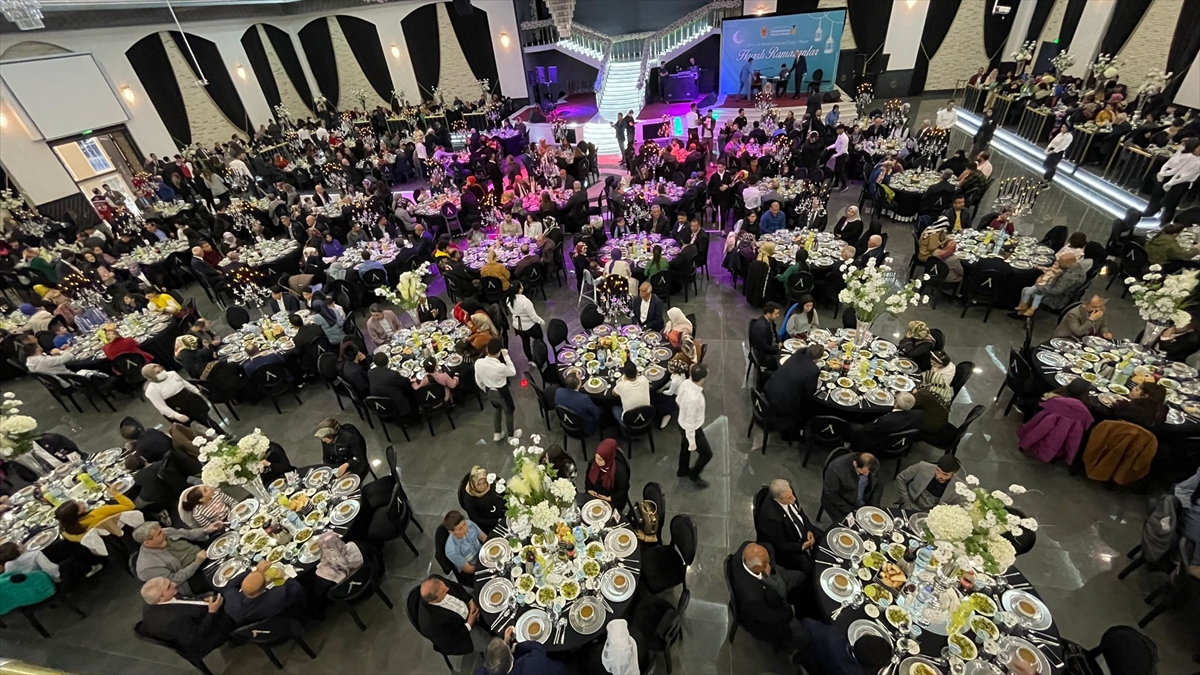 Kahramanmaraş'ta gazi aileleri iftarda buluştu