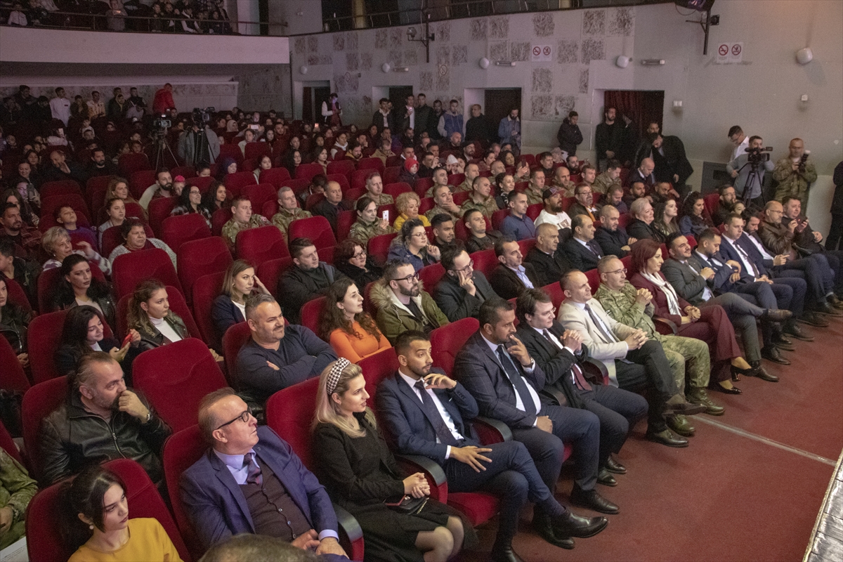 Kosova’da Dünya Romanlar Günü nedeniyle konser verildi