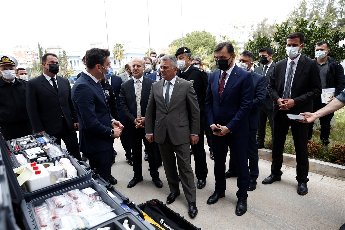 Mobil kriminal polis laboratuvarı “Kıraç” Antalya'da hizmete girdi
