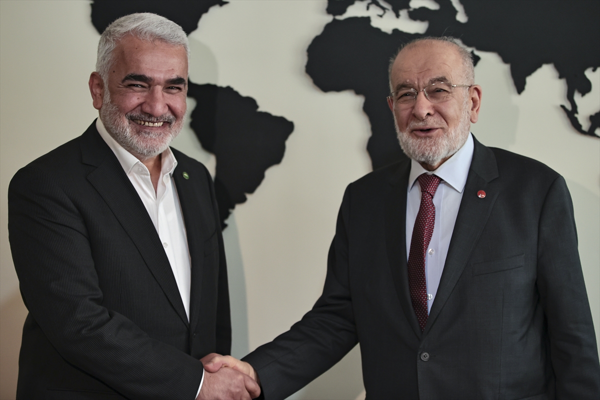 Saadet Partisi Genel Başkanı Karamollaoğlu, HÜDA PAR Genel Başkanı Yapıcıoğlu'nu ziyaret etti