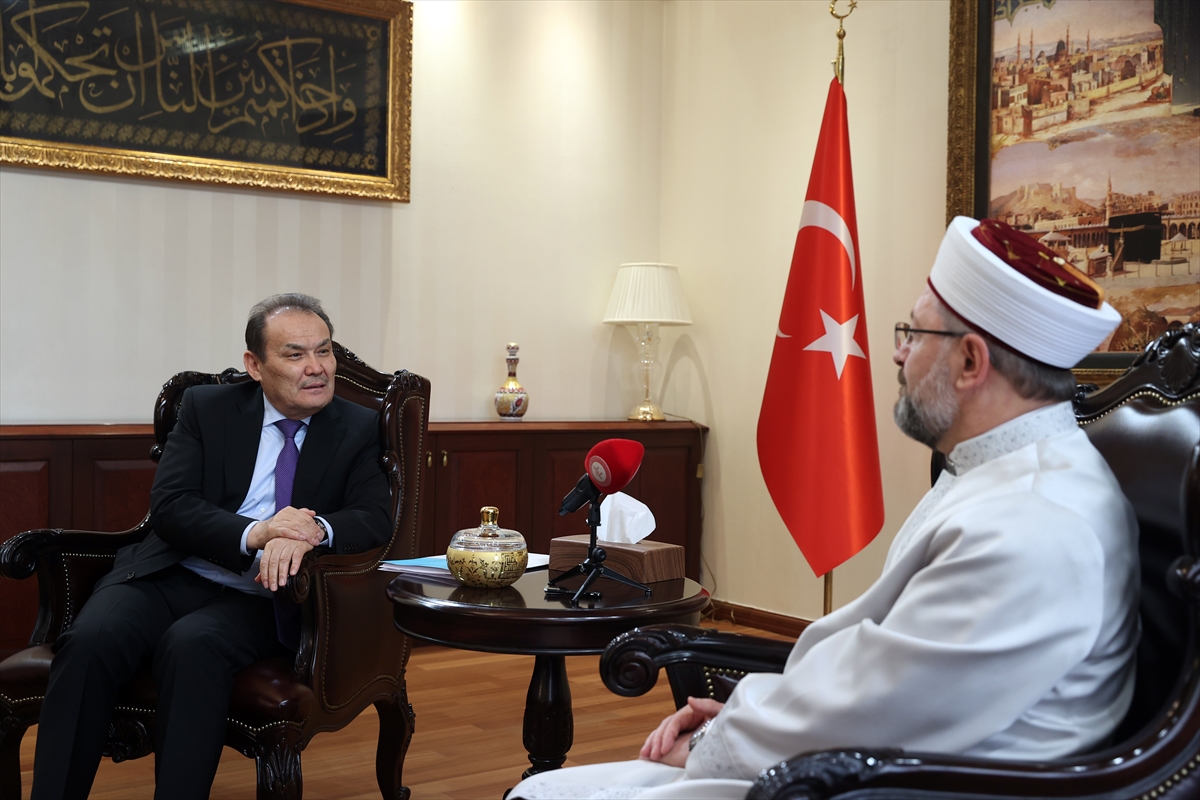 Türk Devletleri Teşkilatı Genel Sekreteri Amreyev, Diyanet İşleri Başkanı Erbaş'ı ziyaret etti