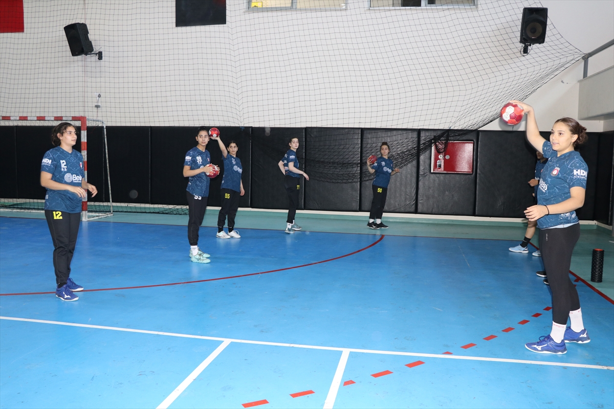 Adasokağı Spor Kulübünün hedefi Hentbol Kadınlar Süper Lig'de kalıcı olmak