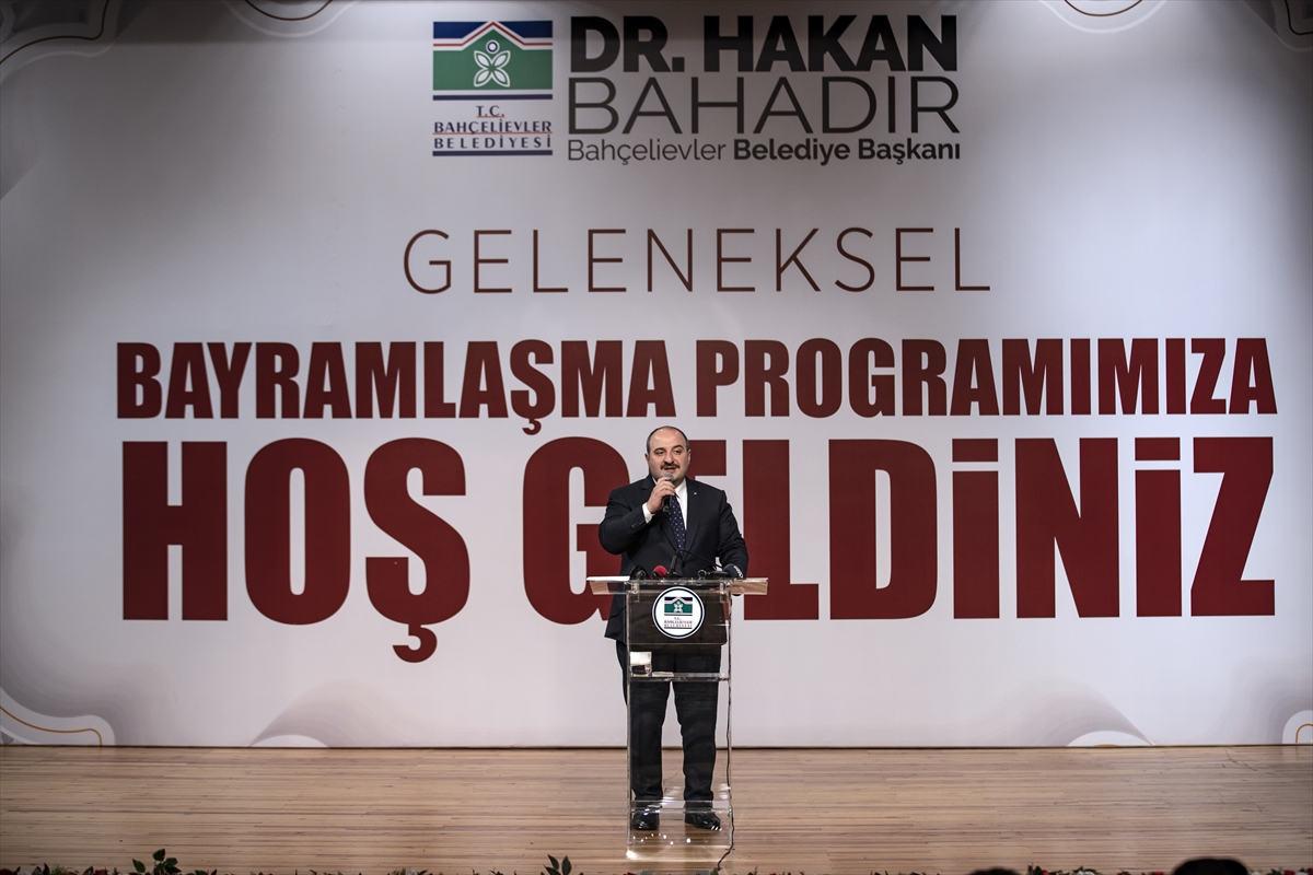 Bakan Varank, Bahçelievler Belediyesi'nin bayramlaşma programına katıldı: