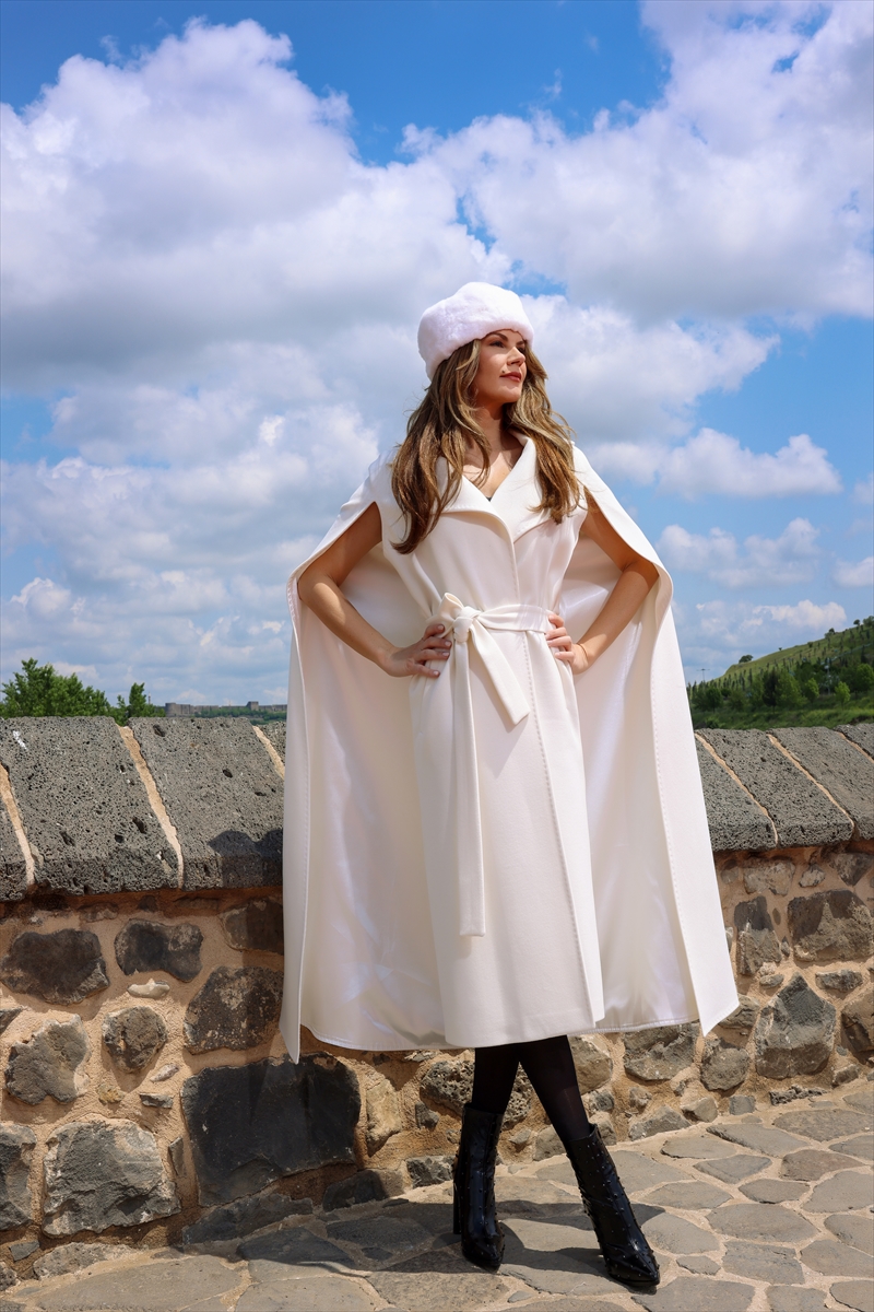 Diyarbakır'ın tarihi mekanları ünlü mankenlerin yer aldığı defileye ev sahipliği yaptı