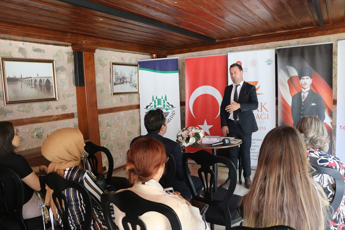 Edirne'de Türk Mutfağı Haftası etkinliklerinde keşkek pişirildi