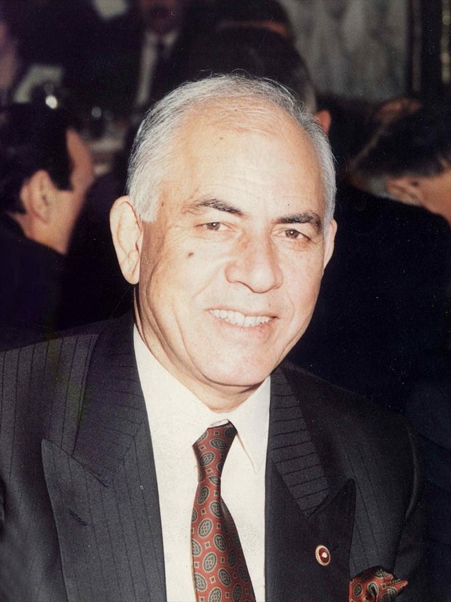 Eski bakanlardan Bekir Sami Daçe vefat etti