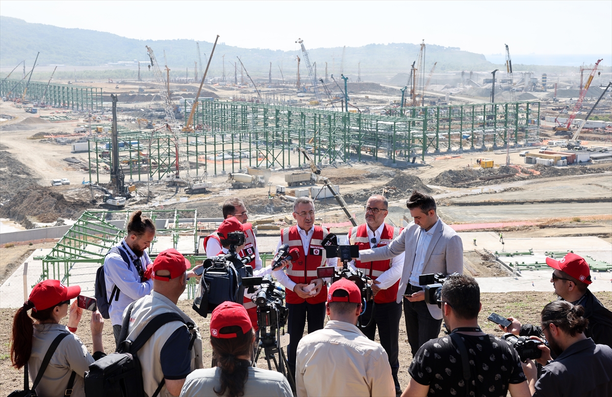 Bakan Dönmez, Filyos Doğalgaz İşleme Tesisleri'nde çalışmaları inceledi: