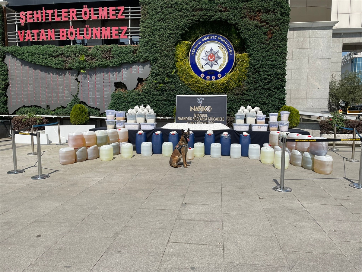 İstanbul'da 1 ton 317 kilogram metamfetamin ele geçirildi