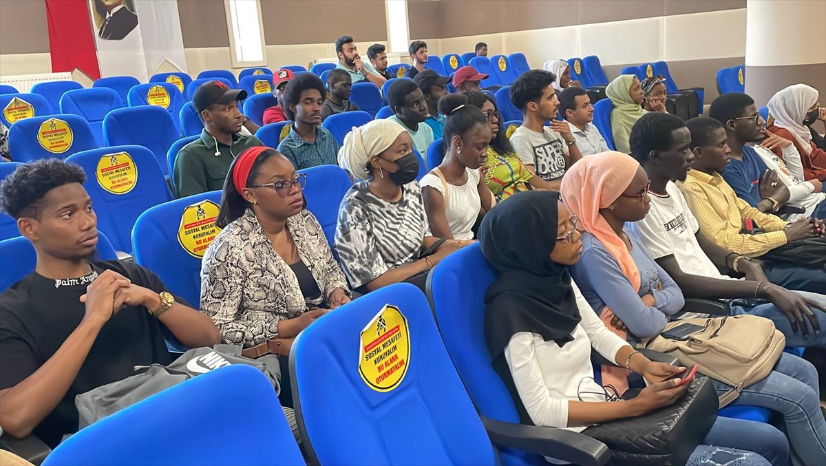 Karabük'te düzenlenen programda Afrika ele alındı