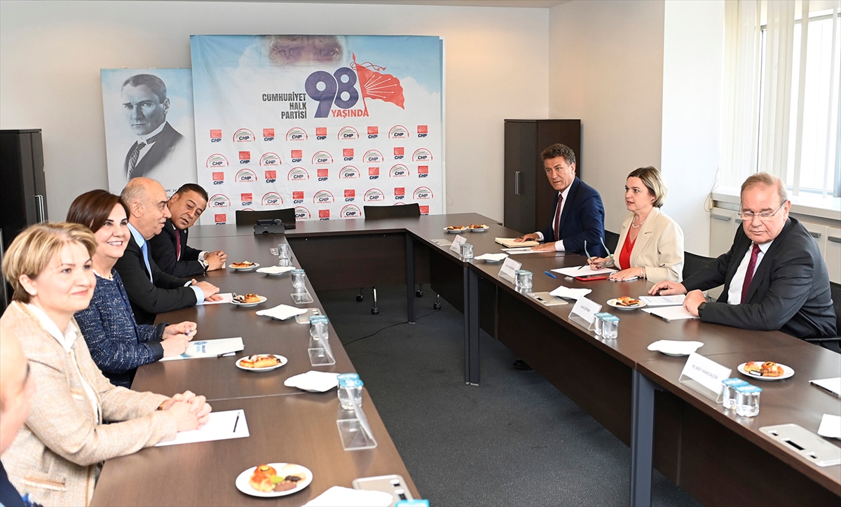 Memleket Partisi heyetinden CHP'ye ziyaret