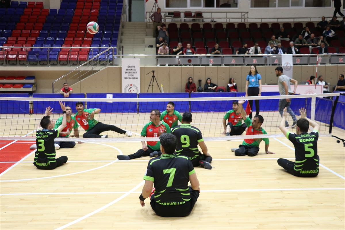 Oturarak Voleybol 1. Ligi 2. etap müsabakaları Karabük'te başladı