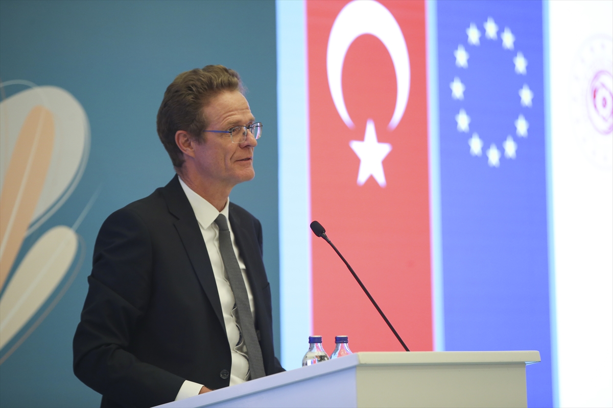 SGK'nin Kayıtlı Kadın İstihdamının Desteklenmesi Projesi tanıtıldı