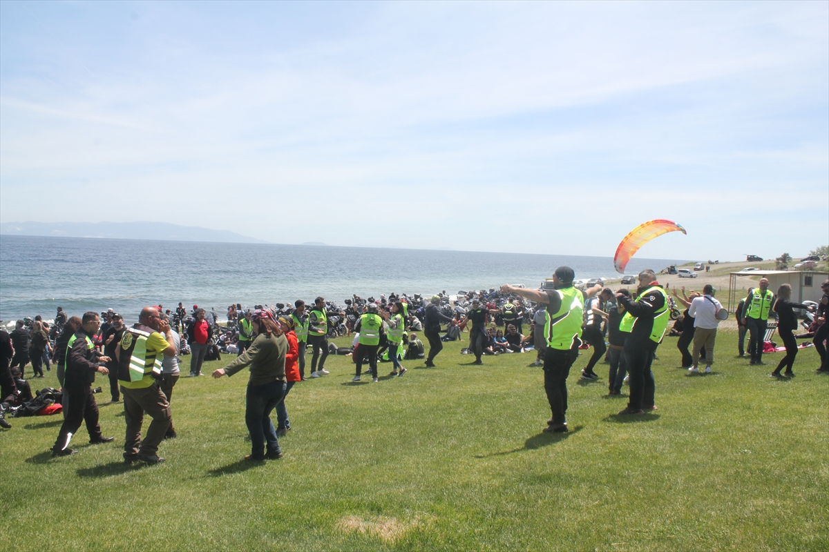 Tekirdağ'da motosiklet tutkunları çevre temizliği yaptı
