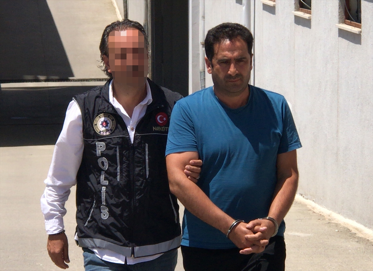 Adana'da 72 kilogram esrar ele geçirilen tırın sürücüsü tutuklandı