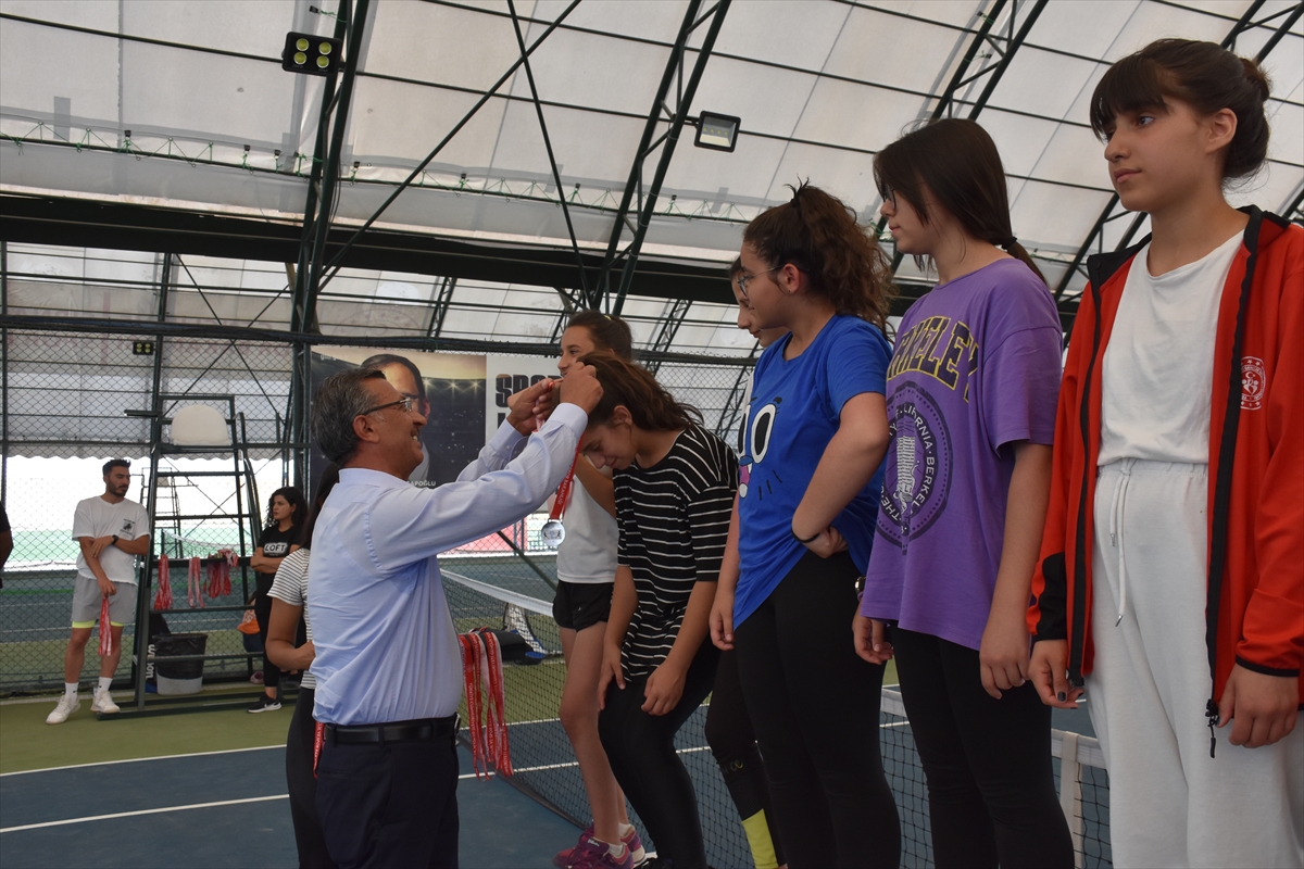 Anadolu Yıldızlar Ligi'nin tenis çeyrek finalleri Şırnak'ta sona erdi