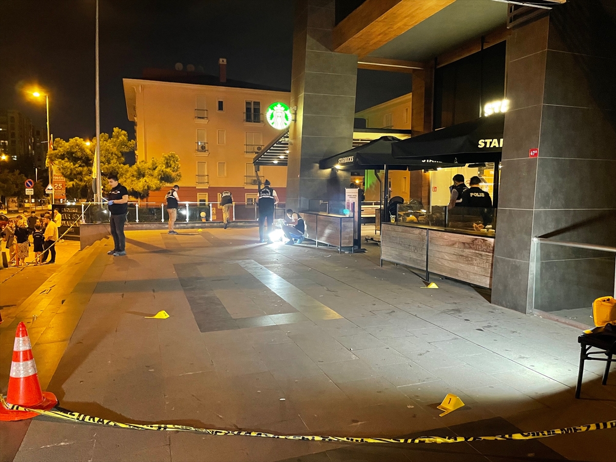 Büyükçekmece'de silahlı kavgada 9 kişi yaralandı
