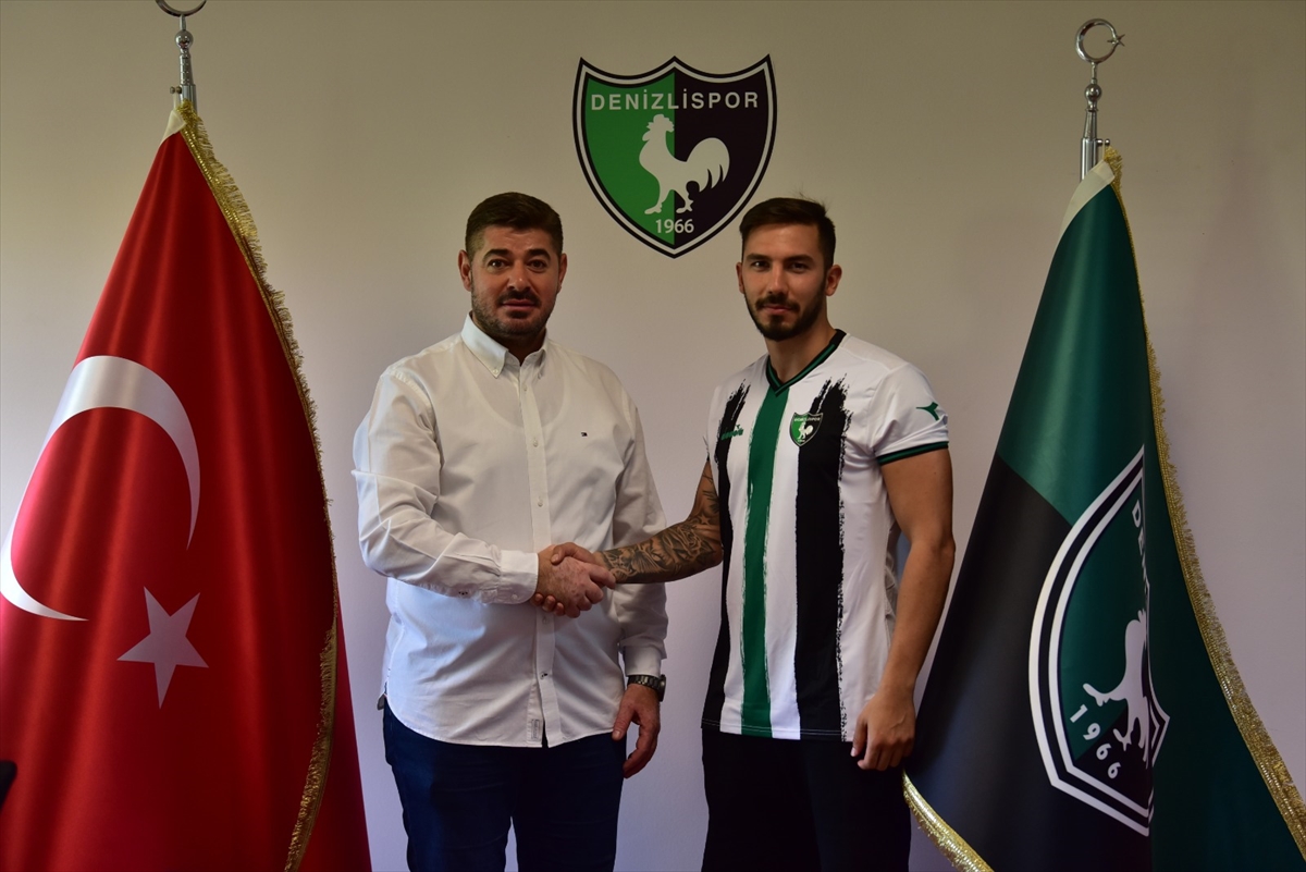 Denizlispor'da Emre Sağlık ile tekrar anlaşma sağlandı