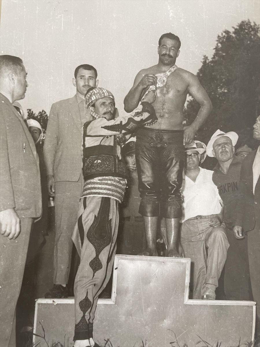 Edirneli fotoğraf sanatçısı 59 yıldır Kırkpınar'da anı ölümsüzleştiriyor