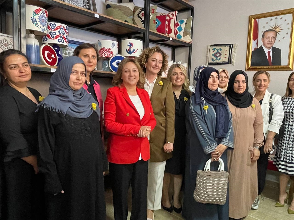 Kültür ve Turizm Bakan Yardımcısı Yavuz, kadın kooperatifi merkezi açılışında konuştu: