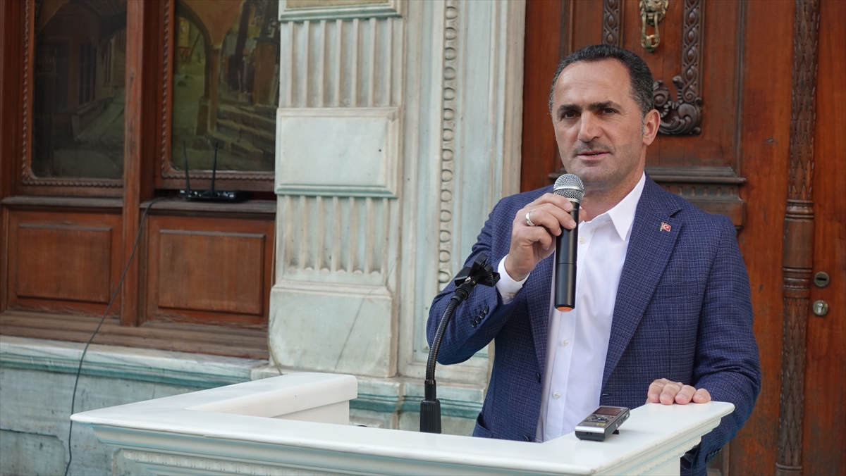 Ressam Hoca Ali Rıza Sergisi ziyarete açıldı