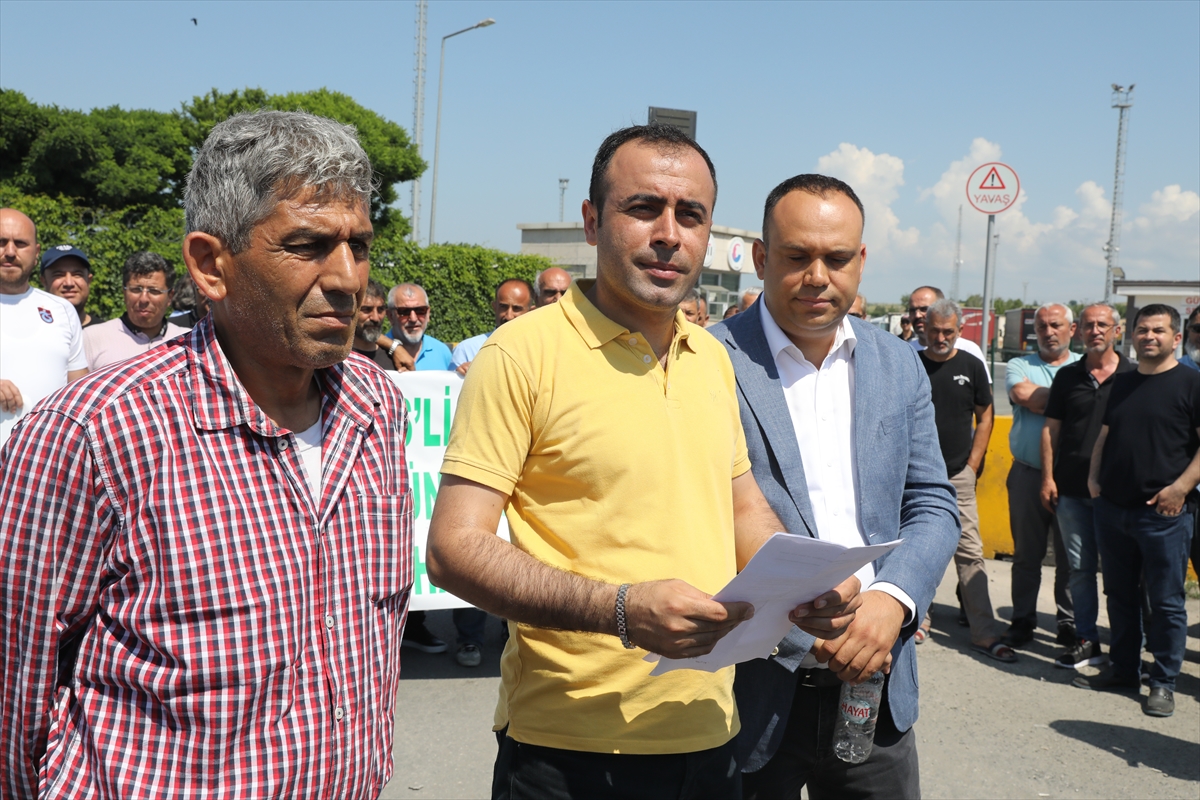 Tır sürücüleri, sınır kapısında bekleme sürelerinin azaltılmasını istedi
