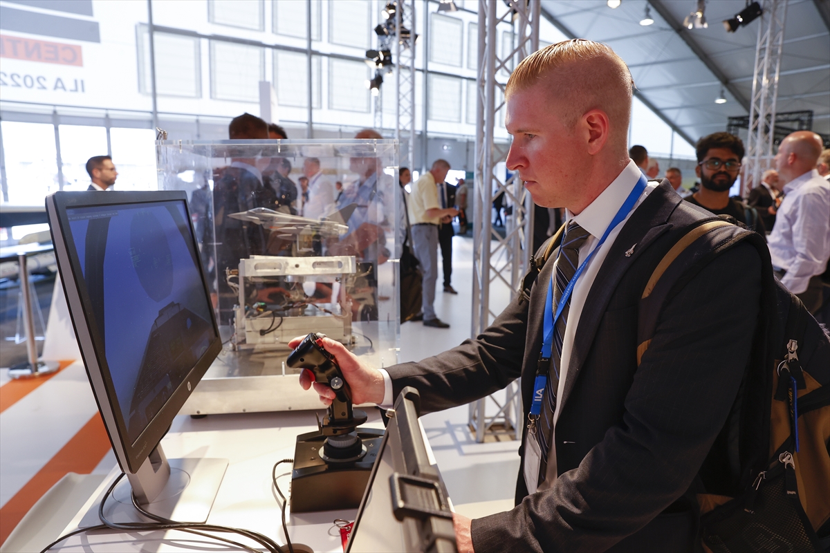 Berlin Uluslararası Uzay ve Havacılık Fuarı 4 yıllık aranın ardından kapılarını açtı