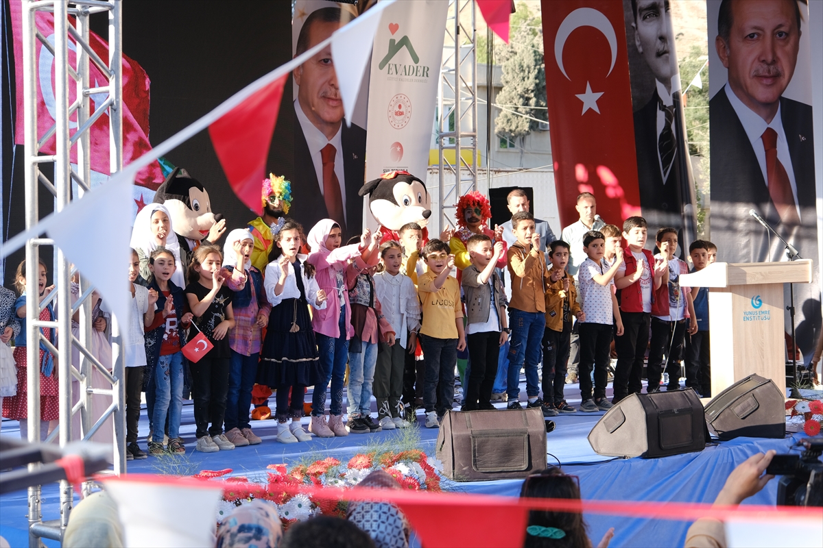 “Yollardayız – Gezici Kültür Merkezi” Azez'den yola çıktı