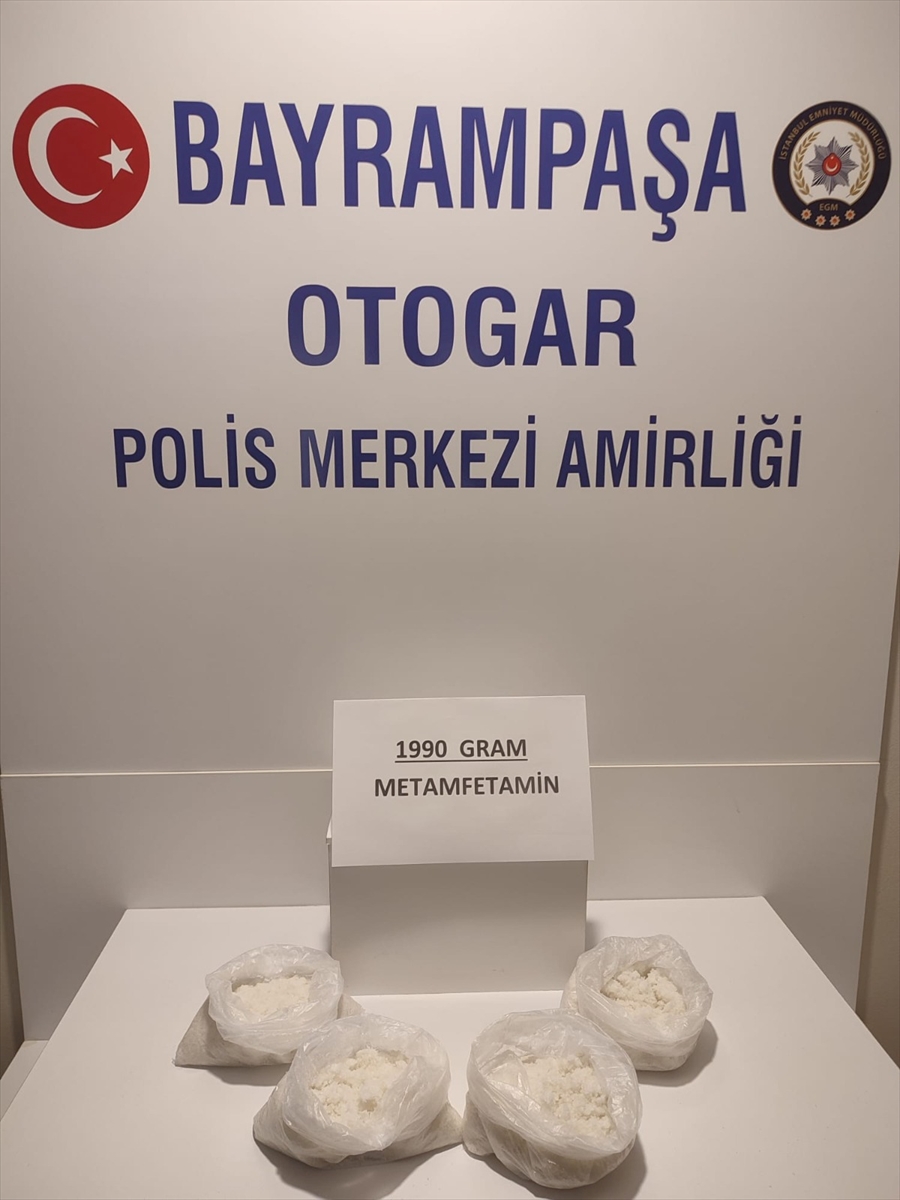 15 Temmuz Demokrasi Otogarı'nda taksideki yolcunun taşıdığı kutuda uyuşturucu bulundu