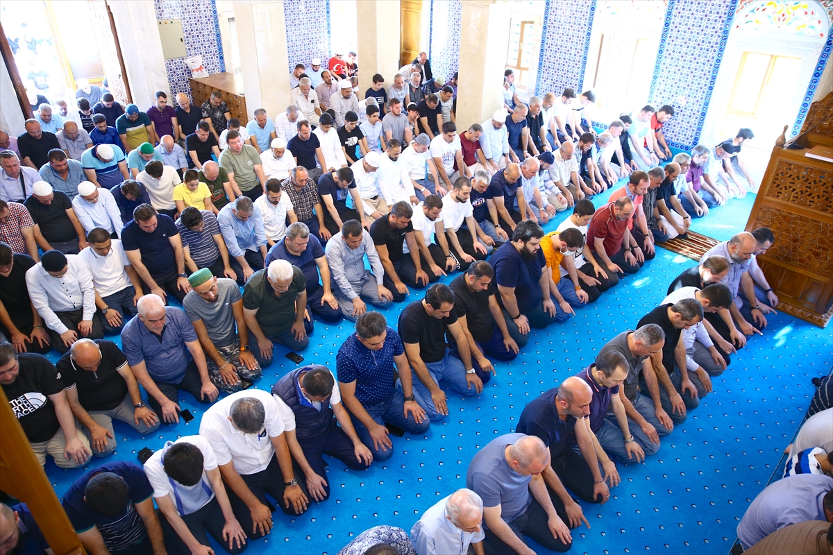 Azerbaycan'da Kurban Bayramı kutlanıyor