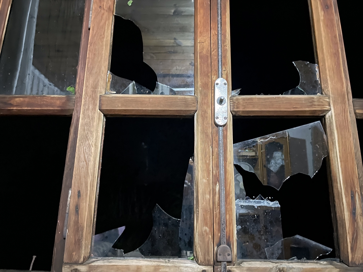 Bolu'da sağanak ve dolu taşkınlara ve hasara neden oldu