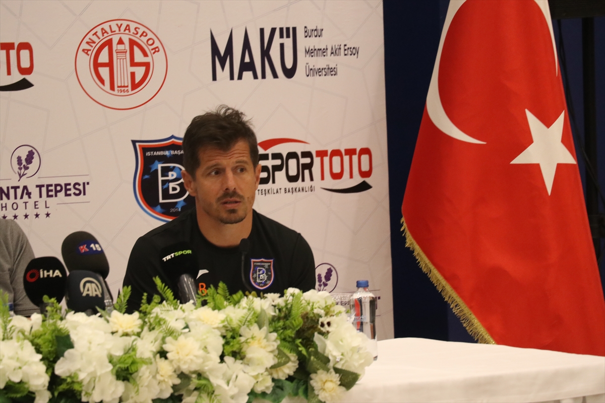 Emre Belözoğlu ile Nuri Şahin Burdur'da ortak basın toplantısı düzenledi