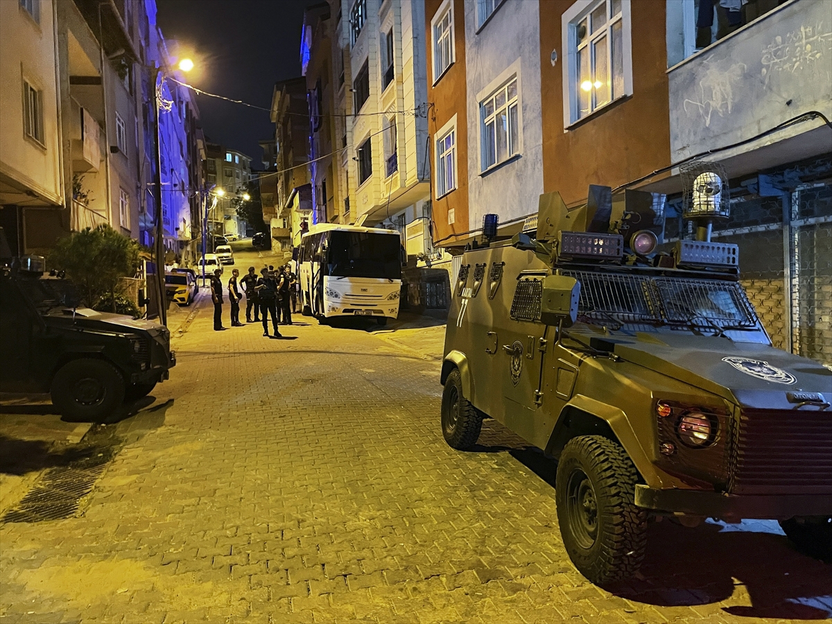 Esenyurt'ta iki aile arasında çıkan kavgada 3 kişi yaralandı