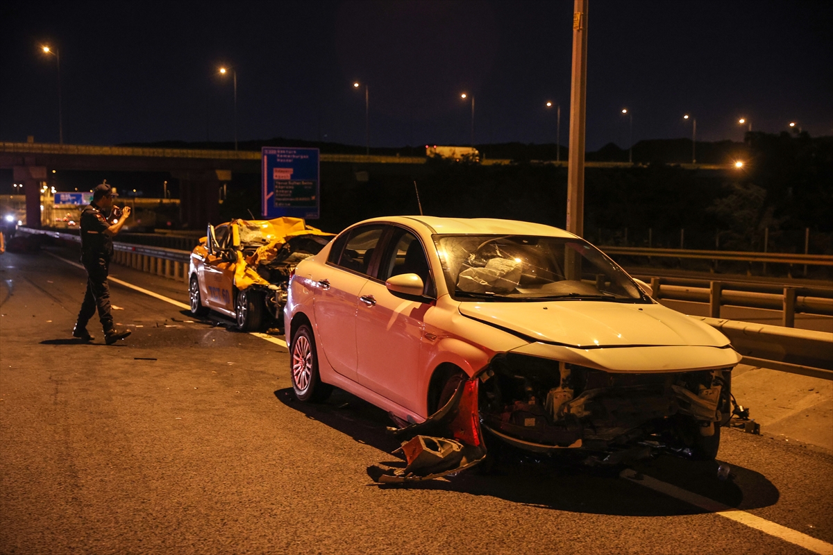 Eyüpsultan'da trafik kazasında 1 kişi öldü, 2 manda telef oldu