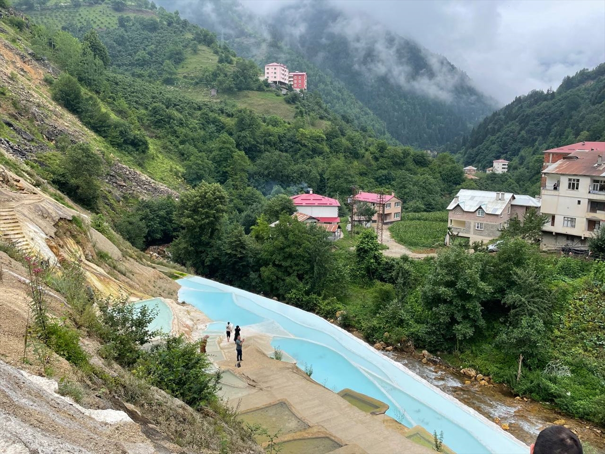 Giresun, doğal ve tarihi güzellikleriyle Karadeniz'de turizmin merkezlerinden biri olmaya aday