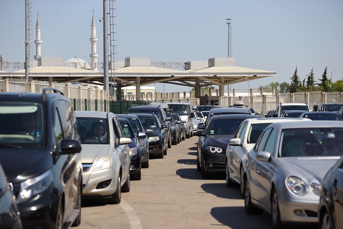 Gurbetçilerin dönüş yolculuğu başladı