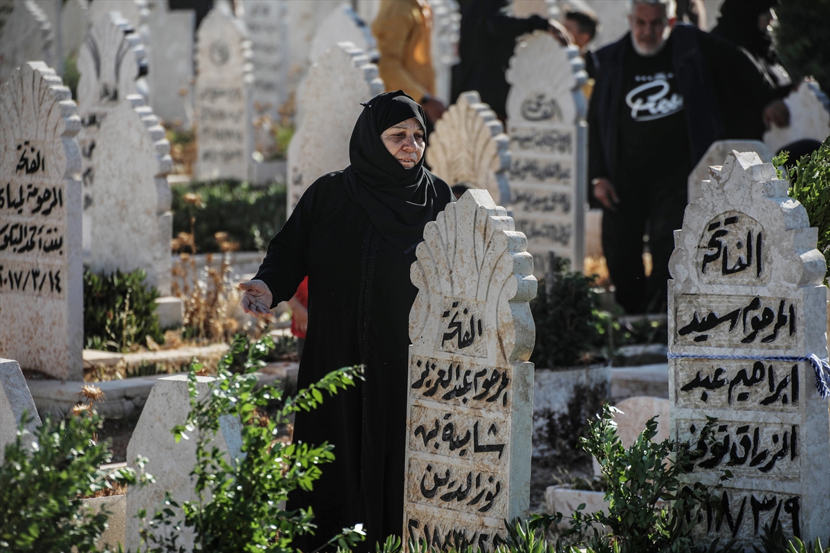 İdlib'de rejimin yerinden ettiği siviller bir bayrama daha evlerinden uzakta girdi