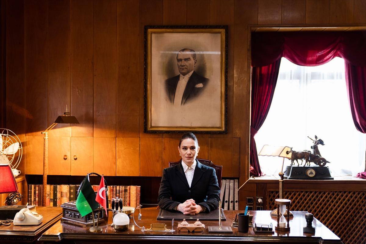 “Leyla Hanım” filminin afiş ve fragmanı yayınlandı