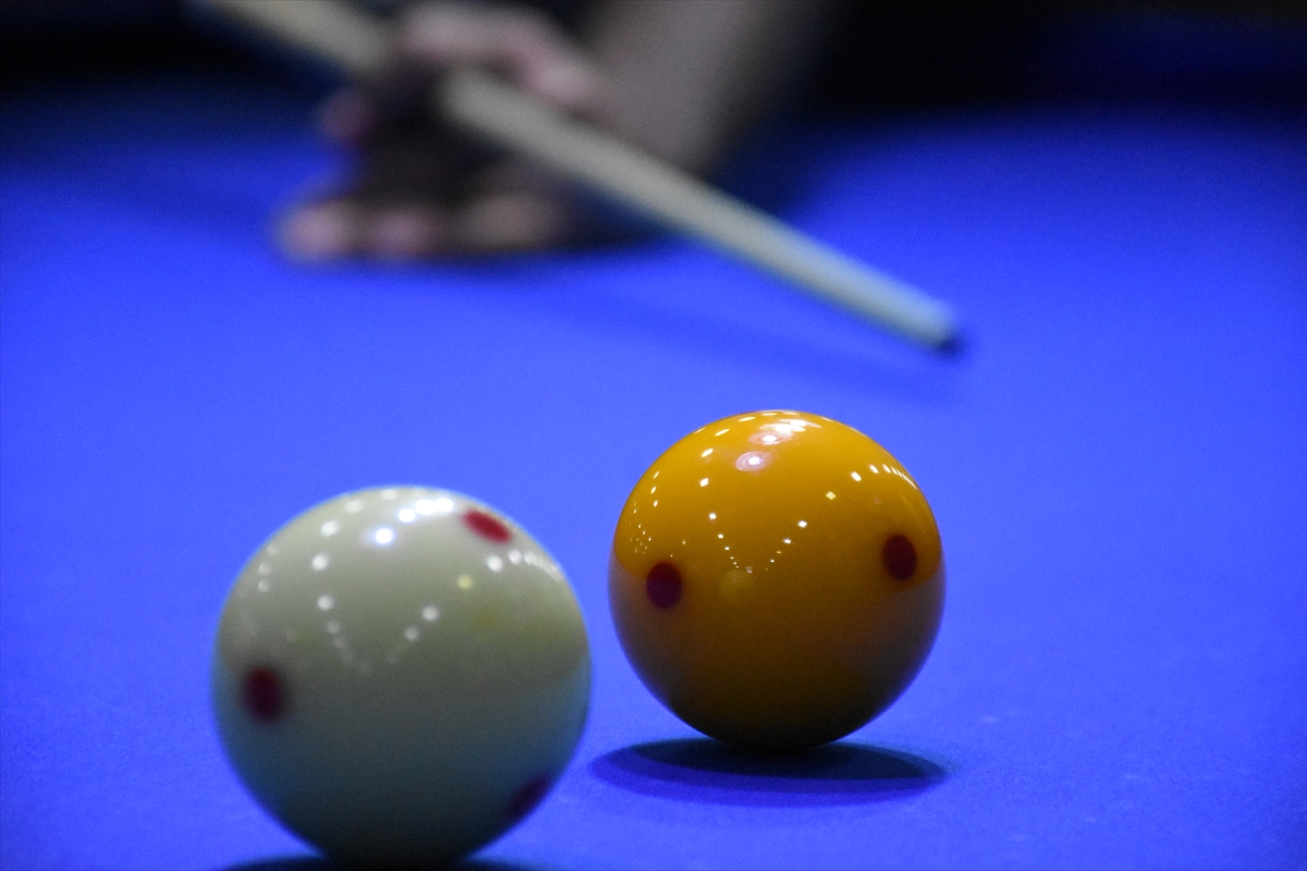 Şırnak'ta 3 bant bilardo turnuvası başladı