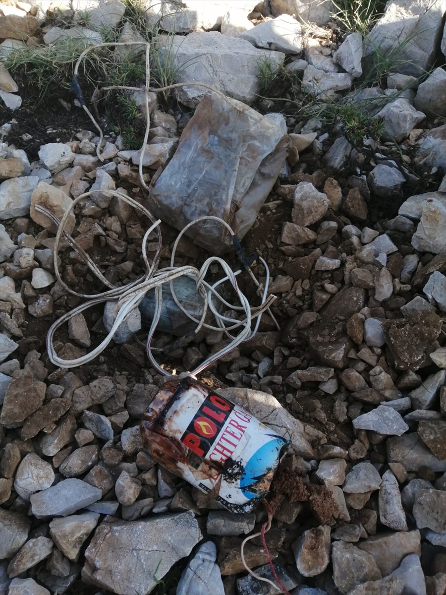 Tunceli'de teröristlerce araziye tuzaklanmış patlayıcı imha edildi