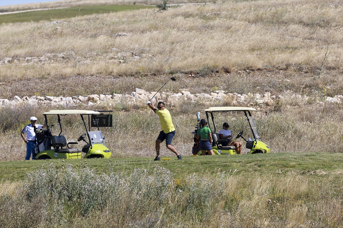 Türkiye Kulüpler Arası Golf Turu'nun 3. ayak müsabakaları Ankara'da başladı