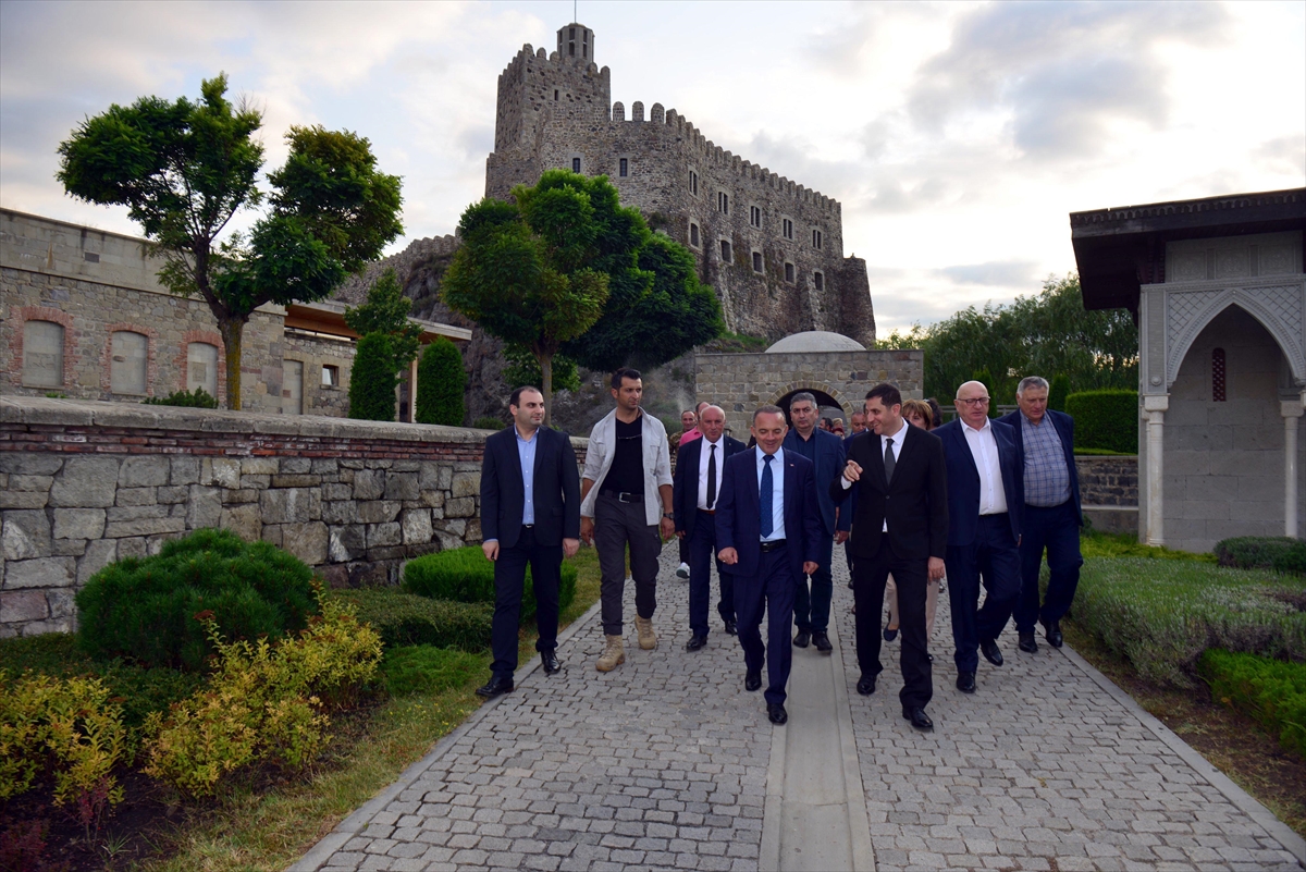 Ardahan Valisi Öner, Türkiye'nin Tiflis Büyükelçisi Orbay’ı ziyaret etti