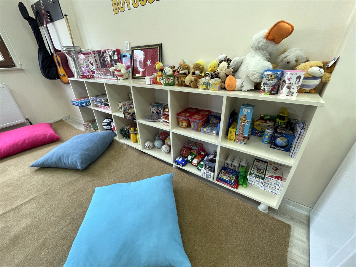 Ardahan'da hizmete giren çocuk görüşme merkezi tanıtıldı